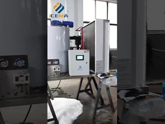 ICEMA Flake-Eismaschine im Eis