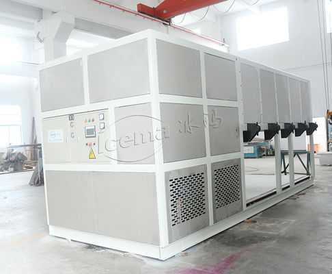 Eismaschine mit direktem Kühlblock mit einer Kühlflüssigkeit R22 / R404A Eisform Größe 380*180*1000mm 6450*2360*2530mm