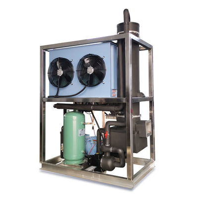 Guter Preis 1 Tonnen Industrie-Eis-Rohr-Mach-Maschine mit 8,9 kW Kühlkapazität und erschwinglich Online